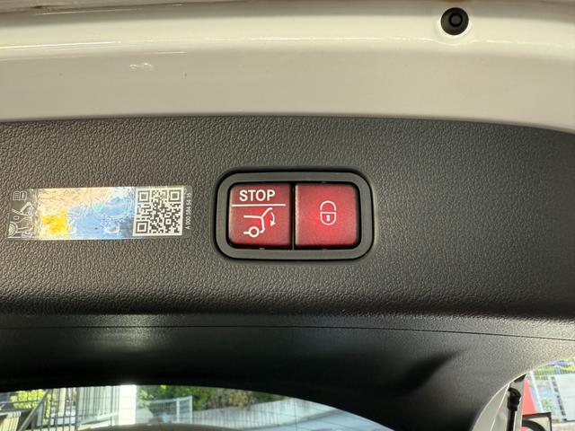 ＧＬＣ ＧＬＣ２２０ｄ　４マチック　ドライバーズパッケージ　当社デモカーアップ　ＡＭＧライン　ＡＭＧレザーエクスクルーシブパッケージ　ドライバーズパッケージ　パノラミックスライディングルーフ　リアアクスルステアリング　シートヒーター　シートベンチレーター（9枚目）