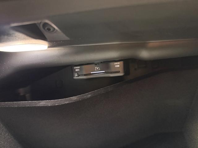 ＧＬＣ ＧＬＣ２２０ｄ　４マチック　ドライバーズパッケージ　当社デモカーアップ　ＡＭＧライン　ＡＭＧレザーエクスクルーシブパッケージ　ドライバーズパッケージ　パノラミックスライディングルーフ　リアアクスルステアリング　シートヒーター　シートベンチレーター（14枚目）