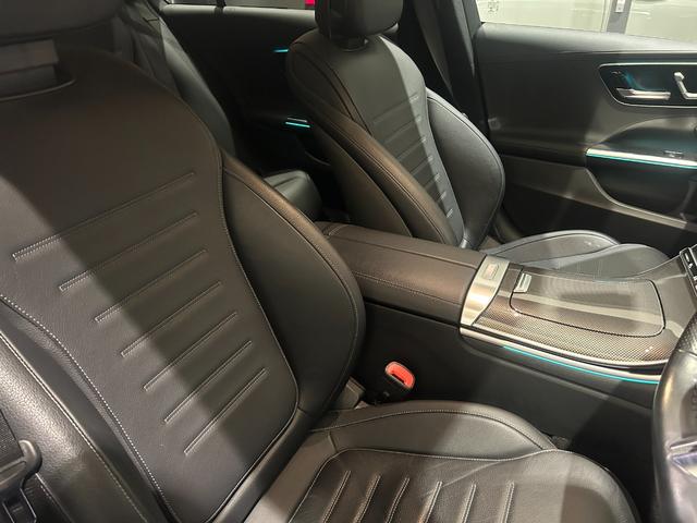 Ｃクラスステーションワゴン Ｃ２２０ｄステーションワゴンアバンギルドＡＭＧライＰ　当社ユーザー様　お下取り車　ワンオーナー車　ＡＭＧライン　本革シート　ヘッドアップディスプレイ　３６０°カメラシステム　純正ドライブレコーダー　アンビエントライト　キーレスゴー　メモリー付パワーシート（8枚目）