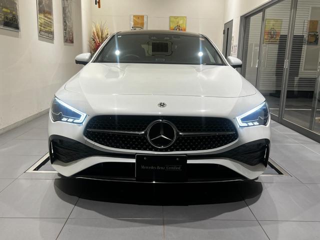 CLAクラス CLA200d AMGレザーエクスクルーシブパッケジ フルオプション/1オーナー/赤革/パノラミックスライディングルーフ/ヘッドアップディスプレイ/アクティブブラインドスポットアシスト/ステアリングアシスト/メモリー付きパワーシート/シートヒーター(3枚目)