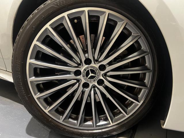 CLAクラス CLA200d AMGレザーエクスクルーシブパッケジ フルオプション/1オーナー/赤革/パノラミックスライディングルーフ/ヘッドアップディスプレイ/アクティブブラインドスポットアシスト/ステアリングアシスト/メモリー付きパワーシート/シートヒーター(9枚目)