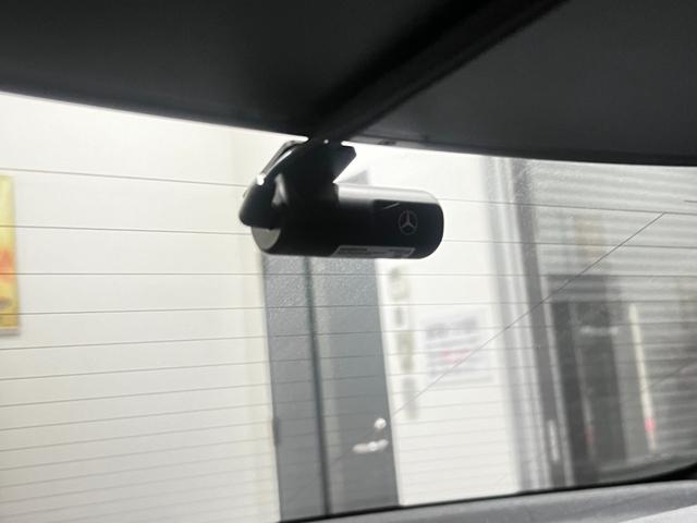 CLAクラス CLA200d AMGレザーエクスクルーシブパッケジ フルオプション/1オーナー/赤革/パノラミックスライディングルーフ/ヘッドアップディスプレイ/アクティブブラインドスポットアシスト/ステアリングアシスト/メモリー付きパワーシート/シートヒーター(26枚目)