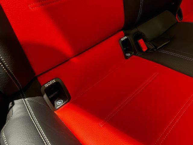 CLAクラス CLA200d AMGレザーエクスクルーシブパッケジ フルオプション/1オーナー/赤革/パノラミックスライディングルーフ/ヘッドアップディスプレイ/アクティブブラインドスポットアシスト/ステアリングアシスト/メモリー付きパワーシート/シートヒーター(27枚目)