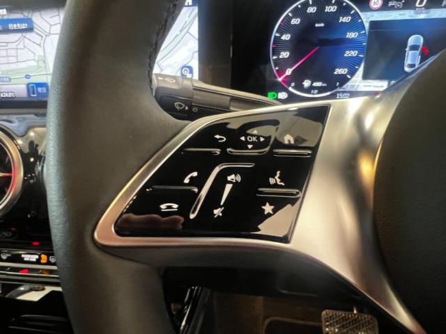 Ａクラスセダン Ａ２００ｄ　セダン　弊社デモカー　ＭＢＵＸ　メモリー付きパワーシート　シートヒーター　アクティブブラインドスポットアシスト　レーンキープアシスト　ステアリングアシスト　禁煙車　認定中古車（15枚目）