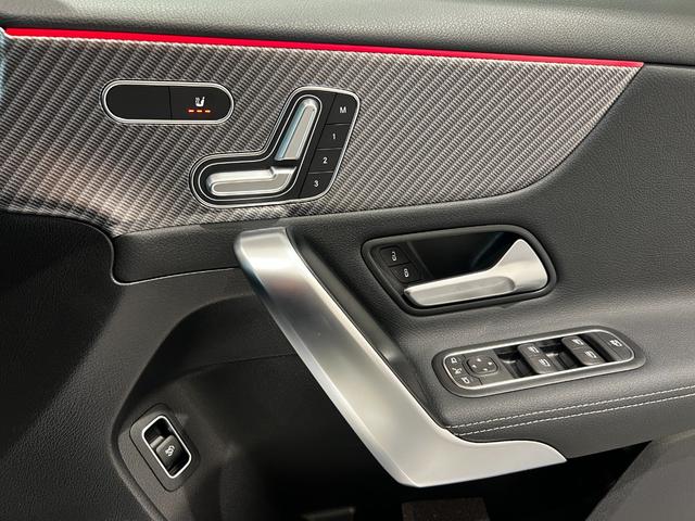 Ａクラスセダン Ａ２００ｄ　セダン　弊社デモカー　ＭＢＵＸ　メモリー付きパワーシート　シートヒーター　アクティブブラインドスポットアシスト　レーンキープアシスト　ステアリングアシスト　禁煙車　認定中古車（19枚目）