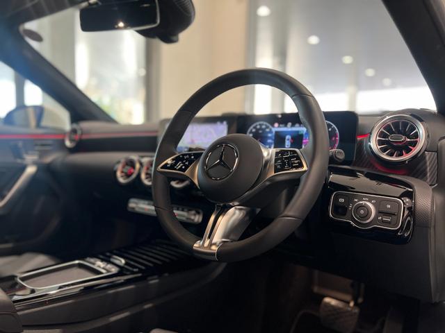 Ａクラスセダン Ａ２００ｄ　セダン　弊社デモカー　ＭＢＵＸ　メモリー付きパワーシート　シートヒーター　アクティブブラインドスポットアシスト　レーンキープアシスト　ステアリングアシスト　禁煙車　認定中古車（22枚目）