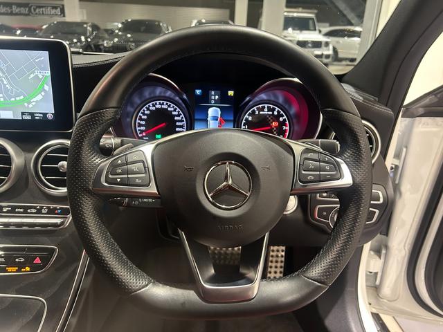 ���Љc�ƃX�^�b�t�͐��K�����Z�f�X�x���c�̃��J�j�b�N�o���҂�����܂��B�m���A�o���L�x�ȃZ�[���X�ɃA�t�^�[�T�[�r�X�܂ň��S���Ă��C�����������B