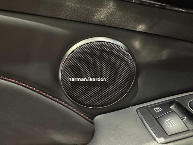 ＳＬＣ ＳＬＣ４３　マジックスカイコントロールルーフ／エアスカーフ／シートヒーター／ナッパレザーシート／ｈａｒｍａｎｋａｒｄｏｎスピーカー／ＡＭＧパフォーマンスステアリング／ＡＭＧスタイリングパッケージ／認定中古車保証（21枚目）