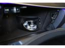 納車前整備は、メルセデスベンツ国際認定メカニックによる最新の検査ライン等の施設が充実した当社工場で入念に行います。メルセデス・ベンツの定める厳しい基準をクリアしたお車のみをご案内させて頂きます。