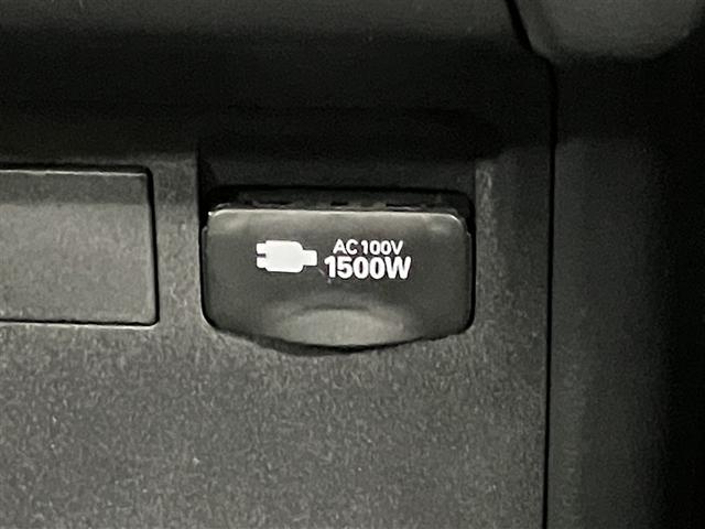 プリウス Ｇ　１オーナー　衝突被害軽減ブレーキ　ＬＥＤライト　フルセグＴＶ　ＡＣ１００Ｖ　アルミホイール　クルーズコントロール　ＴＶ　キーフリー　スマキー　カーテンエアバック　エアコン　イモビライザー　ＥＳＣ（12枚目）