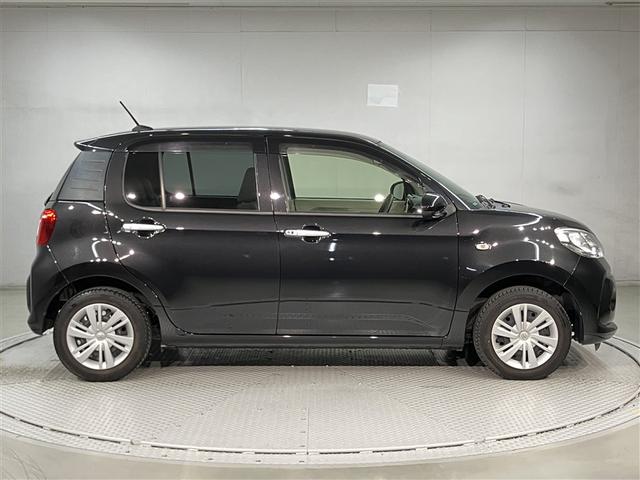 パッソ Ｘ　Ｌパッケージ　アイドリングストップ機能　サポカーＳ　ワンセグテレビ　ＬＥＤヘッドライト　スマートキー＆プッシュスタート　横滑り防止　ナビＴＶ　オートエアコン　デュアルエアバッグ　パワーウィンド　ワンオーナー　ＡＢＳ（3枚目）