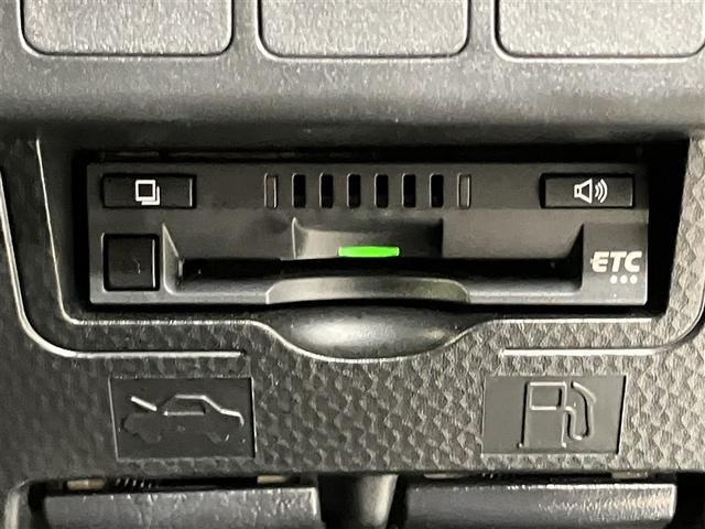 タンク Ｇ－Ｔ　ワンセグＴＶ　オートクルーズ　両側電動スライドドア　Ｂカメラ　キーフリー　横滑り防止　オートエアコン　ＡＢＳ　ＥＴＣ　盗難防止装置　１オーナー　メモリナビ　ナビ＆ＴＶ　ウォークスルー　エアバッグ（8枚目）
