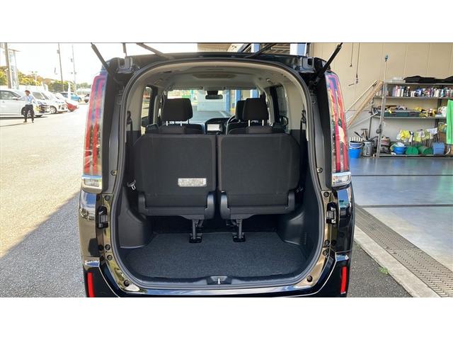 ノア X ナビTV バックカメラ ETC 衝突回避ブレーキ 整備手帳 ブレーキサポート イモビライザー アイドリングストップ AUX ワンオーナー車 クルーズコントロール LEDランプ スマートキー 3列(7枚目)