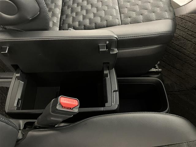 ヴォクシー Ｓ－Ｚ　ＤＶＤ再生機能　スマートキープッシュスタート　両側電動パワースライドドア　パワーウインドウ　１オナ　ＥＴＣ車載器　ＬＥＤライト　デュアルエアコン　アルミホイール　盗難防止装置　記録簿　横滑り防止機能（27枚目）