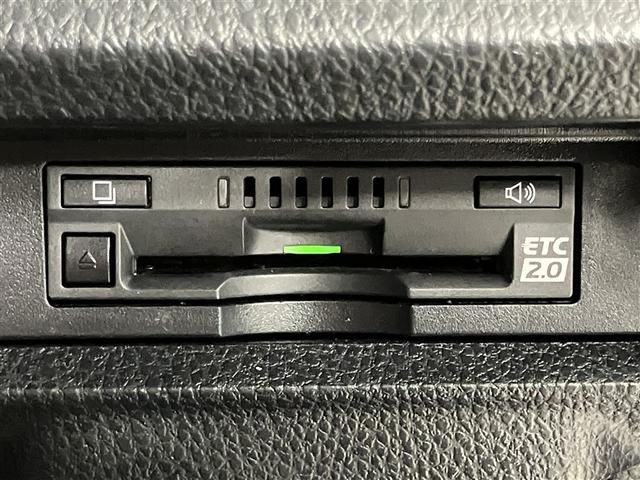 ヴォクシー ＺＳ　煌ＩＩ　スマートキー・プッシュスタート　バックガイドモニター　セキュリティアラーム　両側パワスラドア　１オーナー　ＥＴＣ車載器　地デジテレビ　記録簿付き　ＶＳＣ　ＬＥＤライト　助手席エアバック　ＡＣ　パワステ（9枚目）