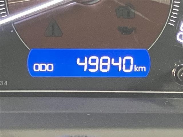 エスクァイア Ｇｉ　プレミアムパッケージ　衝突軽減　エアロ　メモリナビ　１オーナー　地デジ　クルーズコントロール　ＬＥＤライト　両側パワースライドドア　エアバッグ　ＤＶＤ再生機能　ＥＴＣ　スマートキー　ＡＢＳ　アルミ　オートエアコン　ドラレコ（17枚目）