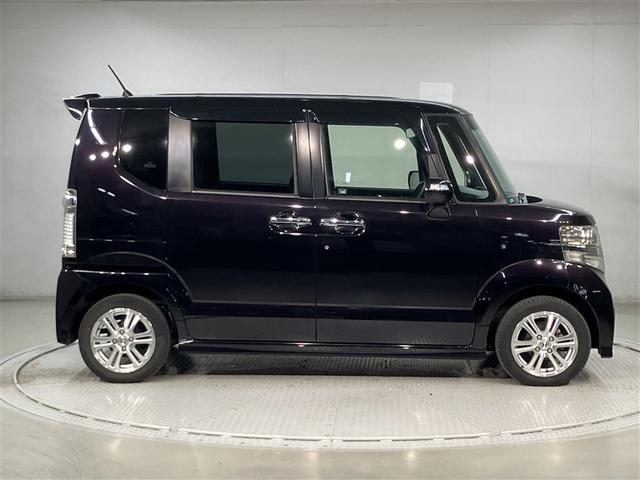 Ｎ－ＢＯＸカスタム Ｇ・Ｌパッケージ　アイドリングストップ車　ナビ・ＴＶ　スマキ－　フロントベンチシート　パワーウィンドウ　盗難防止システム　オートエアコン　パワステ　ＤＶＤ再生可　キーレスエントリー　ワンセグ　両席エアバック　ＡＢＳ（3枚目）