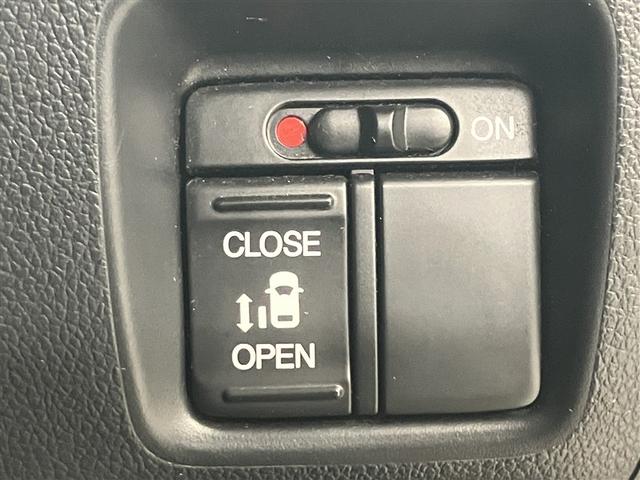 Ｎ－ＢＯＸカスタム Ｇ・Ｌパッケージ　アイドリングストップ車　ナビ・ＴＶ　スマキ－　フロントベンチシート　パワーウィンドウ　盗難防止システム　オートエアコン　パワステ　ＤＶＤ再生可　キーレスエントリー　ワンセグ　両席エアバック　ＡＢＳ（8枚目）