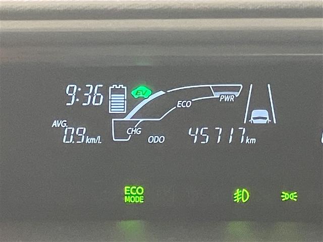 アクア Ｘ－アーバン　ＶＳＣ　衝突軽減システム　１オーナー　ＬＥＤヘッドライト　スマートエントリー　ナビＴＶ　バックモニタ－　パワーステアリング　ＡＵＴＯエアコン　パワーウインドウ　ＡＢＳ　ＡＷ　デュアルエアバッグ　イモビ（11枚目）