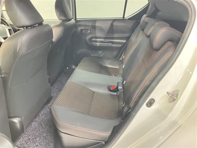 アクア Ｘ－アーバン　ＶＳＣ　衝突軽減システム　１オーナー　ＬＥＤヘッドライト　スマートエントリー　ナビＴＶ　バックモニタ－　パワーステアリング　ＡＵＴＯエアコン　パワーウインドウ　ＡＢＳ　ＡＷ　デュアルエアバッグ　イモビ（14枚目）