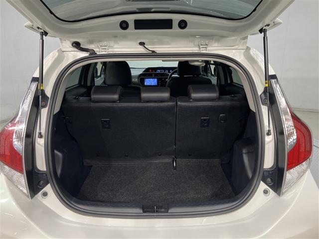 アクア Ｘ－アーバン　ＶＳＣ　衝突軽減システム　１オーナー　ＬＥＤヘッドライト　スマートエントリー　ナビＴＶ　バックモニタ－　パワーステアリング　ＡＵＴＯエアコン　パワーウインドウ　ＡＢＳ　ＡＷ　デュアルエアバッグ　イモビ（15枚目）