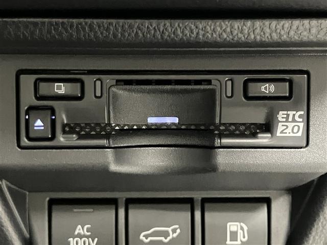 プリウス Ｚ　リアカメラ　プリクラッシュ　ＰＷシート　１オーナ　メモリナビ　ＡＣ１００Ｖ電源　ＬＥＤランプ　ナビ・ＴＶ　オートクルーズ　アルミホイール　ドライブレコーダ　ＡＣ　運転席エアバッグ　横滑り防止装置（9枚目）