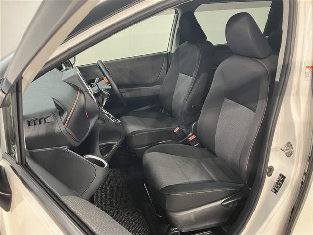 シエンタ ファンベースＧ　バックモニタ－　イモビ　ＤＶＤ再生可　パワステ　ＬＥＤライト　アイスト　地デジＴＶ　デュアルエアバッグ　横滑り防止装置　エアバッグ　オートエアコン　パワーウィンドウ　ＡＢＳ　スマートキー　ＥＴＣ（16枚目）