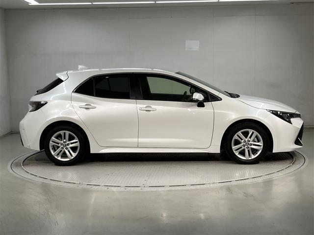 カローラスポーツ Ｇ　ＡＵＸ　キーフリー　ナビ　バックモニター　スマートキー　点検記録簿　クルコン　アルミ　イモビライザー　ＡＢＳ　ワンオーナー車　オートエアコン　サイドエアバック　メモリーナビ　横滑り防止機能　サポカーＳ（3枚目）