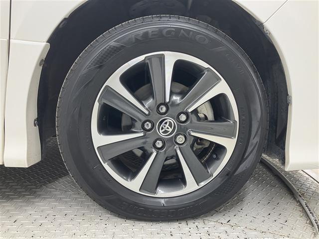 ヴォクシー ＺＳ　煌ＩＩＩ　プリクラッシュ　スマートキ　アイスト　ＤＶＤ再生機能　記録簿付き　横滑り防止装置　ナビＴＶ　アルミ　三列シート　盗難防止　オートエアコン　キーレス　ＥＴＣ装備　パワステ　メモリナビ　クルコン　ＡＢＳ（20枚目）