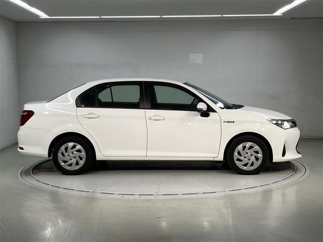 カローラアクシオ ハイブリッド　ＥＸ　イモビライザー　エアコン　バックモニター　衝突軽減ブレーキ　ワンセグ　キーレスキー　パワーウィンドウ　パワーステアリング　メモリーナビ　ナビ＆ＴＶ　ＤＶＤ再生（3枚目）