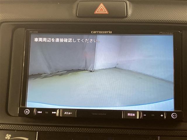 カローラアクシオ ハイブリッド　ＥＸ　イモビライザー　エアコン　バックモニター　衝突軽減ブレーキ　ワンセグ　キーレスキー　パワーウィンドウ　パワーステアリング　メモリーナビ　ナビ＆ＴＶ　ＤＶＤ再生（7枚目）