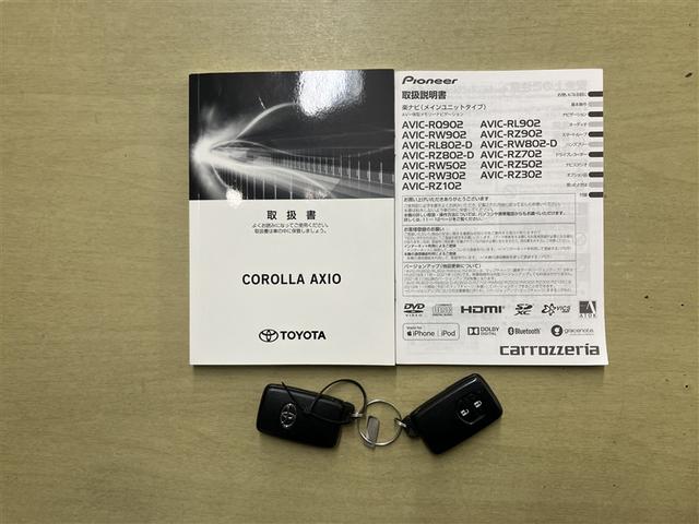 カローラアクシオ ハイブリッド　ＥＸ　イモビライザー　エアコン　バックモニター　衝突軽減ブレーキ　ワンセグ　キーレスキー　パワーウィンドウ　パワーステアリング　メモリーナビ　ナビ＆ＴＶ　ＤＶＤ再生（16枚目）