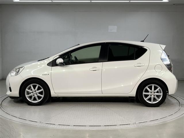 アクア Ｇ　バックモニタ　セキュリティー　デュアルエアバック　ナビＴＶ　パワーウィンドウ　１オーナ－　ＥＳＣ　ＡＴエアコン　ＡＢＳ　パワーステアリング　アルミ　運転席エアバッグ　キーレススタートシステム　ＥＴＣ（2枚目）