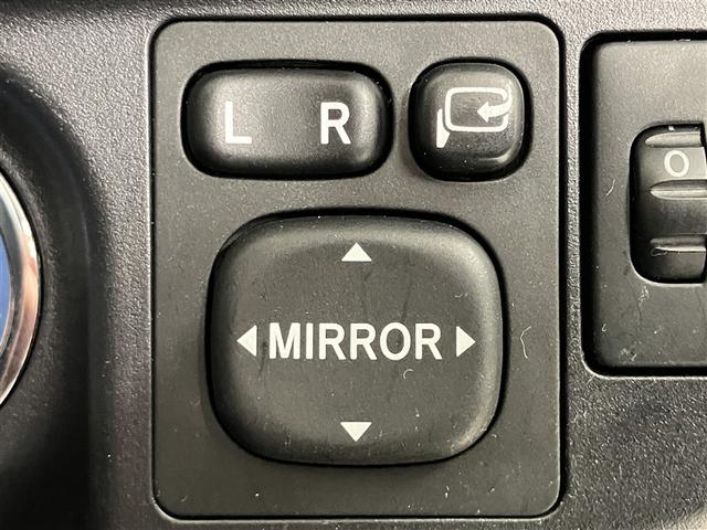 アクア Ｇ　バックモニタ　セキュリティー　デュアルエアバック　ナビＴＶ　パワーウィンドウ　１オーナ－　ＥＳＣ　ＡＴエアコン　ＡＢＳ　パワーステアリング　アルミ　運転席エアバッグ　キーレススタートシステム　ＥＴＣ（10枚目）