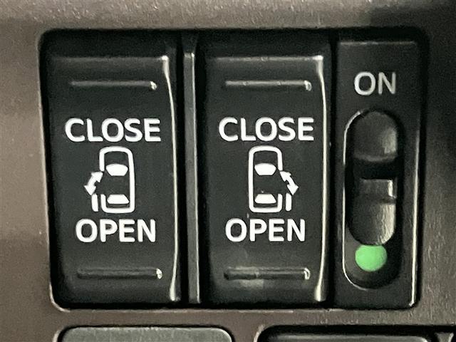 ルーミー G パワステ Aストップ オートクルーズコントロール 横滑り防止システム ドライブレコーダー ウォークスルー エアバック セキュリティーアラーム パワーウィンドウ 運転席助手席エアバック ナビ&TV(10枚目)