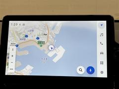 こちらは「カーナビ」のお写真です。トヨタでは年２回データ更新ツールの販売がありデータ更新で最新の地図情報に書き換えることが可能です。詳しくはスタッフまでお声掛けください。 3