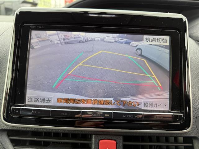 ヴォクシー ハイブリッドV 両側オートスライドドア/SDナビ/地デジ/バックカメラ/フリップダウンモニター/Bluetooth/モデリスタエアロ/18インチアルミ/7人乗り/LEDオートライト/シートヒーター/置くだけ充電(18枚目)