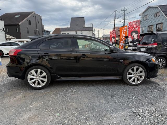 ギャランフォルティススポーツバック ラリーアート　ラリーアート（５名）４ＷＤ／ツインクラッチＳＳＴ／ＤＩＡＴＯＮＥＳＤナビ／地デジ／バックカメラ／Ｂｌｕｅｔｏｏｔｈ／純正１８インチＡＷ／ＥＴＣ／ドラレコ前後カメラ／スマートキー／クルコン／パドルシフト（5枚目）