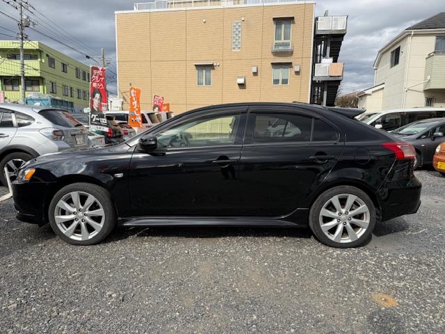 ギャランフォルティススポーツバック ラリーアート　ラリーアート（５名）４ＷＤ／ツインクラッチＳＳＴ／ＤＩＡＴＯＮＥＳＤナビ／地デジ／バックカメラ／Ｂｌｕｅｔｏｏｔｈ／純正１８インチＡＷ／ＥＴＣ／ドラレコ前後カメラ／スマートキー／クルコン／パドルシフト（6枚目）