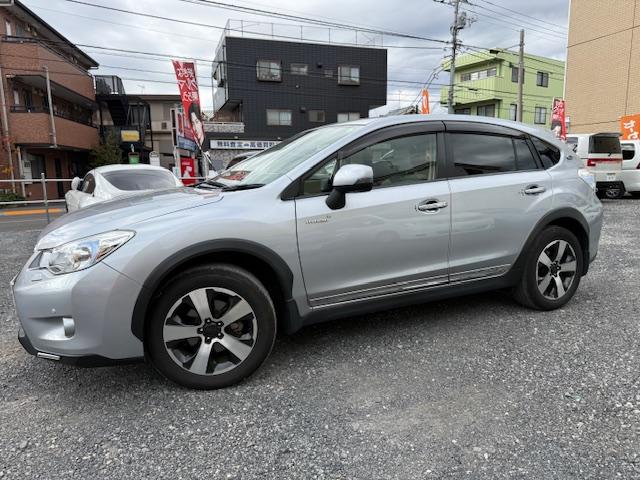 ＸＶハイブリッド ２．０ｉ－Ｌ　アイサイト　ハイブリッド／スマートキー／カロッツェリアメモリーナビ／地デジ／バックカメラ／ＥＴＣ／ＨＩＤオート／純正ＡＷ／レーダークルーズ／Ｂｌｕｅｔｏｏｔｈ／アルミ付スタットレスタイヤ４本／前席パワーシート（6枚目）