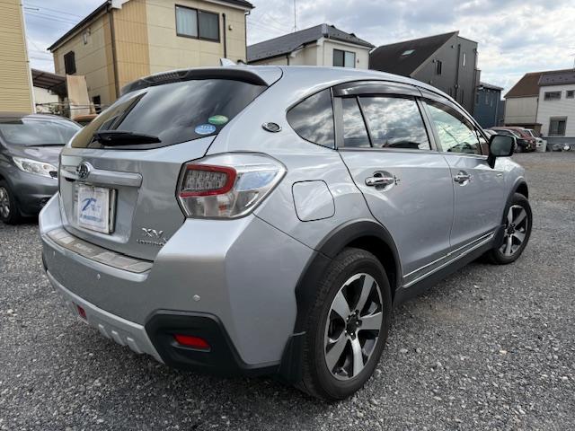 ＸＶハイブリッド ２．０ｉ－Ｌ　アイサイト　ハイブリッド／スマートキー／カロッツェリアメモリーナビ／地デジ／バックカメラ／ＥＴＣ／ＨＩＤオート／純正ＡＷ／レーダークルーズ／Ｂｌｕｅｔｏｏｔｈ／アルミ付スタットレスタイヤ４本／前席パワーシート（9枚目）