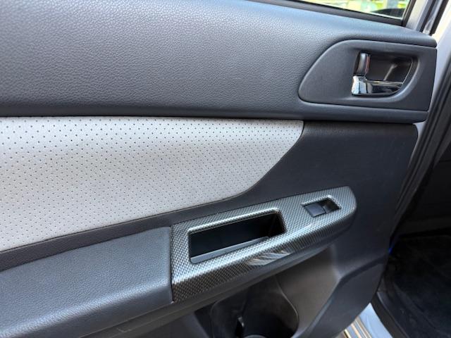 ＸＶハイブリッド ２．０ｉ－Ｌ　アイサイト　ハイブリッド／スマートキー／カロッツェリアメモリーナビ／地デジ／バックカメラ／ＥＴＣ／ＨＩＤオート／純正ＡＷ／レーダークルーズ／Ｂｌｕｅｔｏｏｔｈ／アルミ付スタットレスタイヤ４本／前席パワーシート（29枚目）