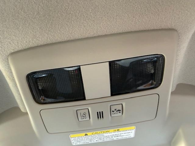 ＸＶハイブリッド ２．０ｉ－Ｌ　アイサイト　ハイブリッド／スマートキー／カロッツェリアメモリーナビ／地デジ／バックカメラ／ＥＴＣ／ＨＩＤオート／純正ＡＷ／レーダークルーズ／Ｂｌｕｅｔｏｏｔｈ／アルミ付スタットレスタイヤ４本／前席パワーシート（32枚目）