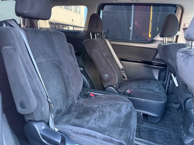 ヴェルファイア ２．４Ｚ　プラチナムセレクション　サンルーフ／両側オートスライドドア／パワーバックドア／メーカーナビ／地デジ／バックカメラ／プレミアムサウンド／フリップダウンモニター／ウッドコンビハンドル／７人乗（13枚目）