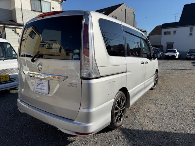 セレナ ハイウェイスター　Ｊパッケージ　インテリキー／両側オートスライドドア／純正ナビ／地デジ／バックカメラ／フリップダウンモニター／ＨＩＤオートライト／社外アルミ／リアサンシェード／後席エアコン／シートバックテーブル／ＥＴＣ／クルコン（7枚目）