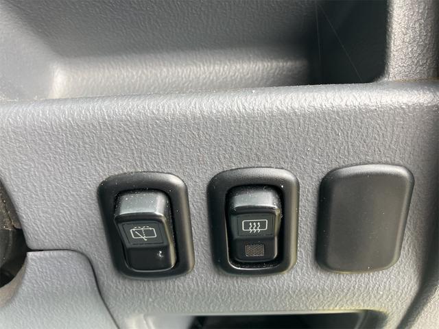 ネイキッド Ｇ　純正部品あり　ＥＴＣ　１４インチアルミホイール　エアコン　パワーステアリング　パワーウィンドウ　Ｗエアバッグ　衝突安全ボディ（17枚目）