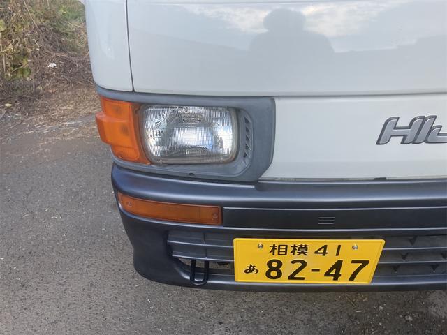 ハイゼットトラック クライマーS 4WD 5速マニュアル車 エアコン 三方開 カラーホワイト 最大積載量350キログラム 修復歴なし MT車(3枚目)