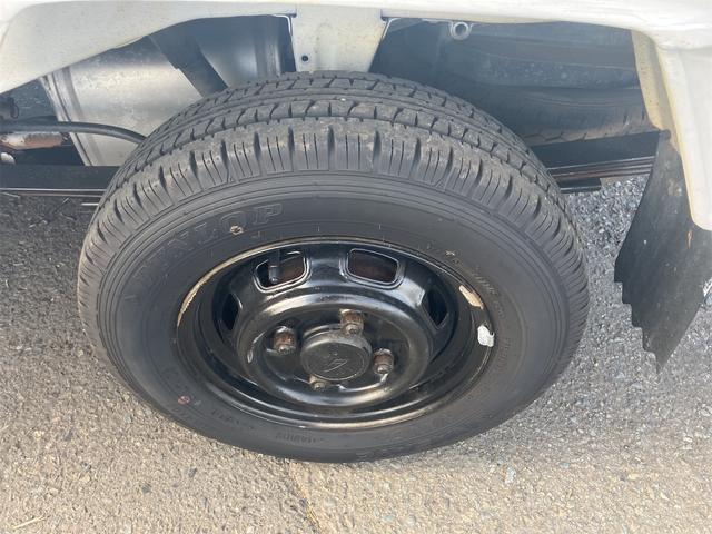 ハイゼットトラック クライマーS 4WD 5速マニュアル車 エアコン 三方開 カラーホワイト 最大積載量350キログラム 修復歴なし MT車(35枚目)