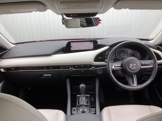 ＭＡＺＤＡ３セダン １．８　ＸＤ　Ｌパッケージ　ディーゼルターボ　８．８インチセンターディスプレイ　衝突被害軽減ブレーキ　ＡＴ誤発進抑制制御　車線逸脱警報　ブラインドスポットモニタリング　カープレイ対応（2枚目）