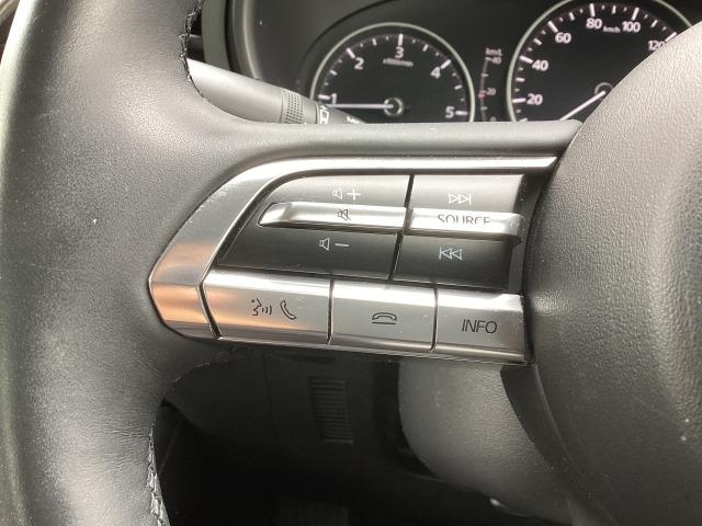 ＭＡＺＤＡ３セダン １．８　ＸＤ　Ｌパッケージ　ディーゼルターボ　８．８インチセンターディスプレイ　衝突被害軽減ブレーキ　ＡＴ誤発進抑制制御　車線逸脱警報　ブラインドスポットモニタリング　カープレイ対応（21枚目）